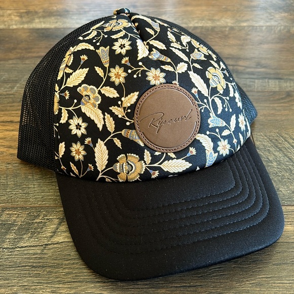 Ripcurl Low Profile Paisley Floral Baseball Cap - Picture 1 of 4